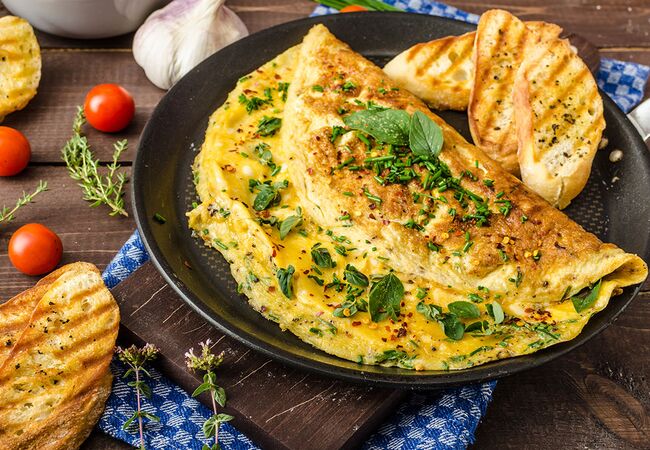 Shutterstock 304454963 spinat omlette